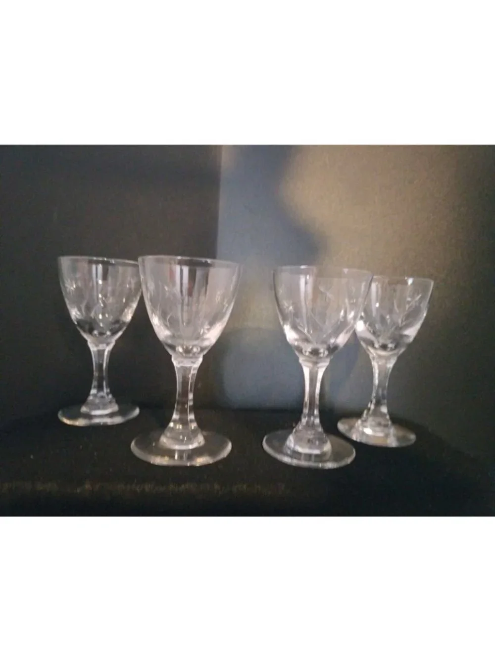 Set of 5 Cordial Short Stem Crystal Glasses Star Etched 3
